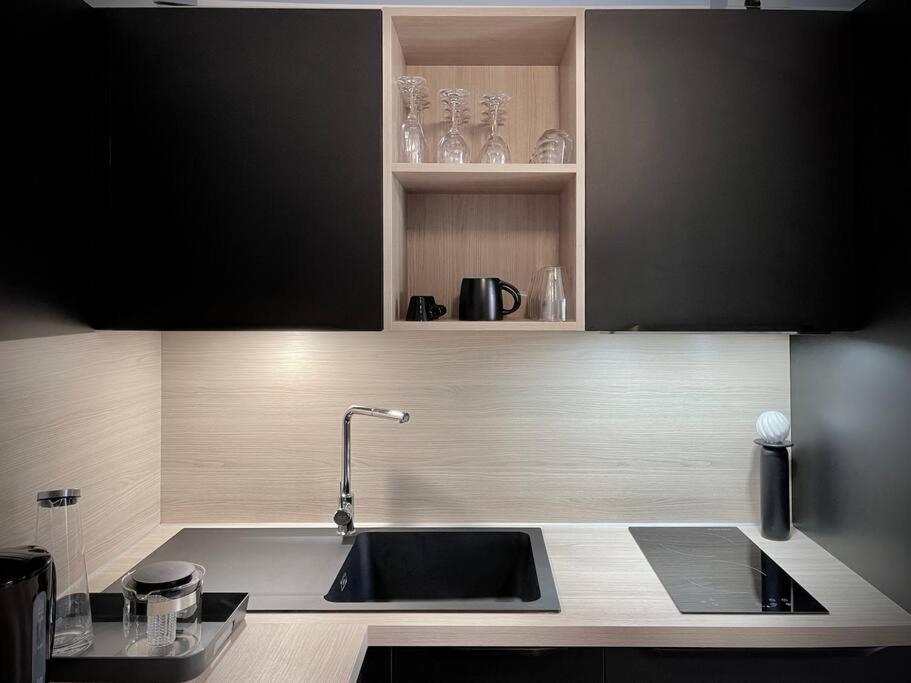Grand Studio Confortable Situe En Centre Ville 热拉梅 外观 照片