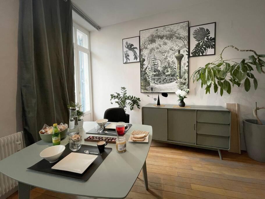 Grand Studio Confortable Situe En Centre Ville 热拉梅 外观 照片